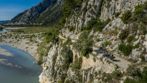 ballades à moto en provence vue drone